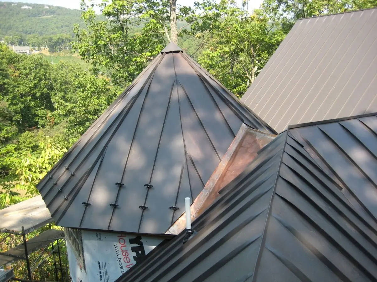 Professional Roof Tarp Installation by Craftsman Roofing in La Homa